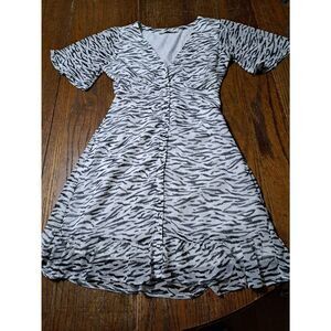 XS Abercrombie & Fitch Black White Muted Zebra Striped Short Sleeve Lined Dress